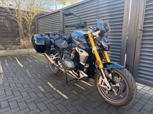 Hauptbild bild 1 BMW R 1250r Triple Black nur 4335 km | Koffer