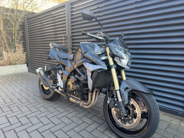 Hauptbild bild 4 SUZUKI GSR 750A | nur 12000km |  IXIL