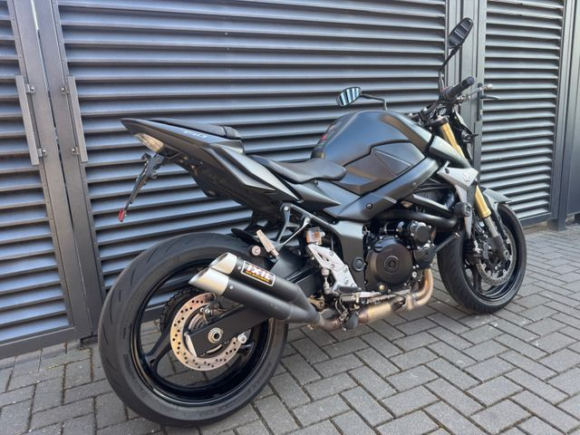 Hauptbild bild 2 SUZUKI GSR 750A | nur 12000km |  IXIL