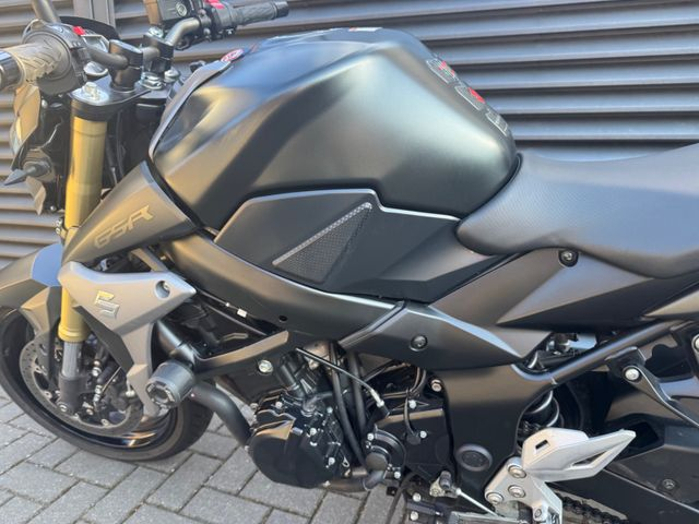 Hauptbild bild 10 SUZUKI GSR 750A | nur 12000km |  IXIL