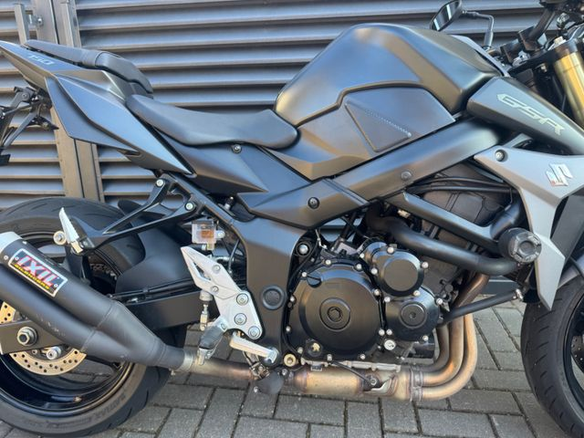 Hauptbild bild 7 SUZUKI GSR 750A | nur 12000km |  IXIL