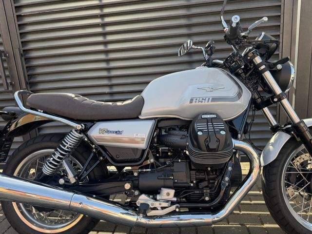 Hauptbild bild 9 MOTO GUZZI V7 Special nur 1649 km | 3,99% Finanzierung