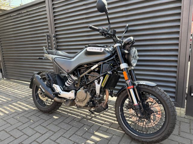 Hauptbild bild 3 HUSQVARNA Svartpilen 125 ABS B196 nur 3519 km