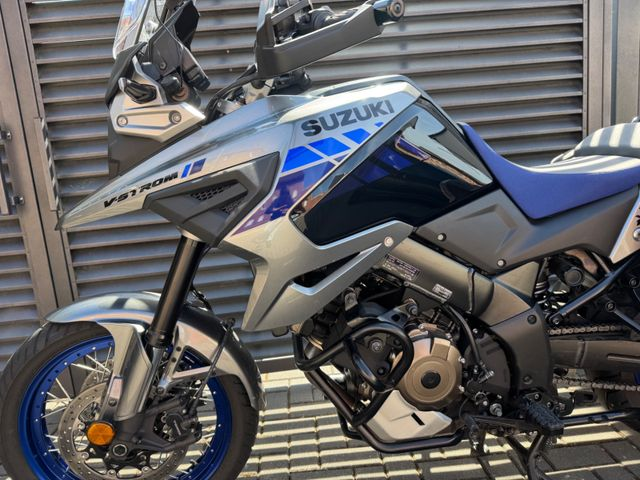 Hauptbild bild 13 SUZUKI DL1050 XT V-Strom  nur 2811km| Koffer| LeoVince