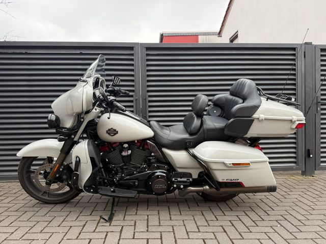 Hauptbild bild 2 HARLEY DAVIDSON Cvo Ultra limited | Jekill&Hyde