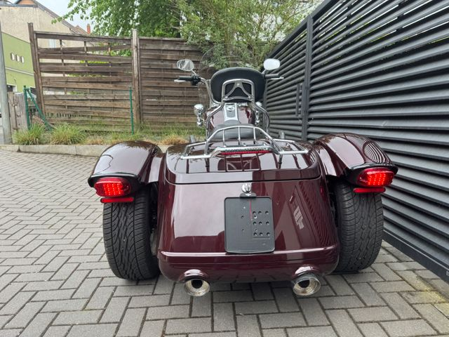 Hauptbild bild 2 HARLEY DAVIDSON FLRT 114 Freewheeler nur 1592 km WIE NEU