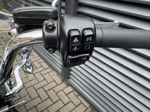 Hauptbild bild 6 HARLEY DAVIDSON FLRT 114 Freewheeler nur 1592 km WIE NEU