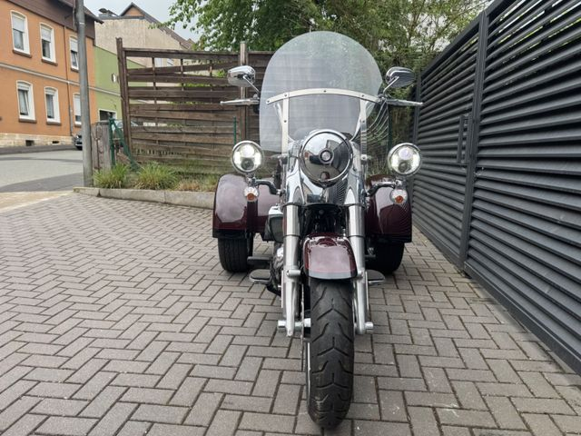 Hauptbild bild 10 HARLEY DAVIDSON FLRT 114 Freewheeler nur 1592 km WIE NEU