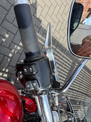 Hauptbild bild 9 TRIUMPH Thunderbird nur 3351 km | Top