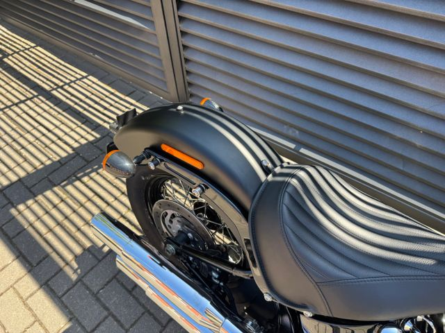Hauptbild bild 13 HARLEY DAVIDSON FLS Softail Slim  5HD1 nur 3000km | alles neu