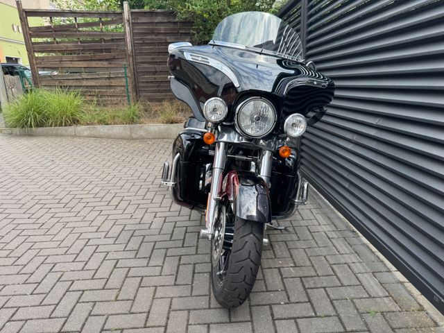 Hauptbild bild 7 HARLEY DAVIDSON FLHTCUSE Electra Glide Ultra Classic CVO