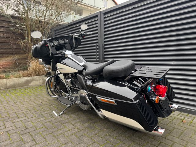 Hauptbild bild 7 HARLEY DAVIDSON FLHTP Electra Glide Police 114 |