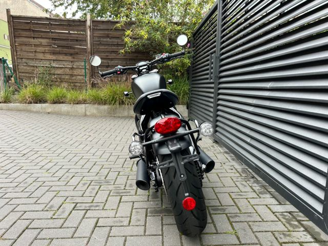 Hauptbild bild 36 TRIUMPH T120 Bonneville Bobber Black nur 1671 km