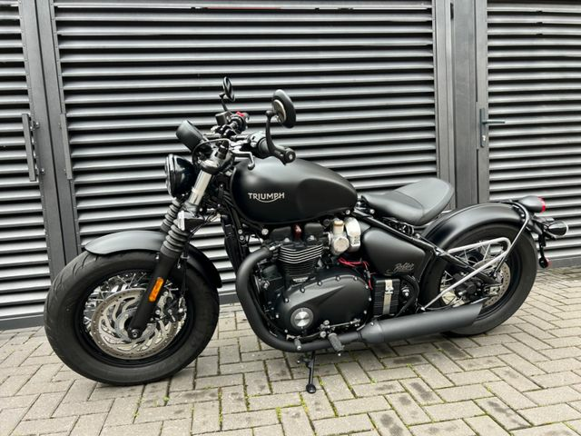 Hauptbild bild 21 TRIUMPH T120 Bonneville Bobber Black nur 1671 km