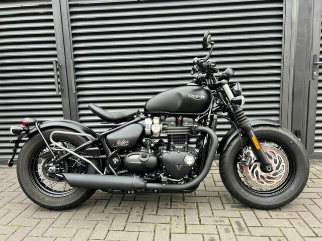 Hauptbild bild 1 TRIUMPH T120 Bonneville Bobber Black nur 1671 km
