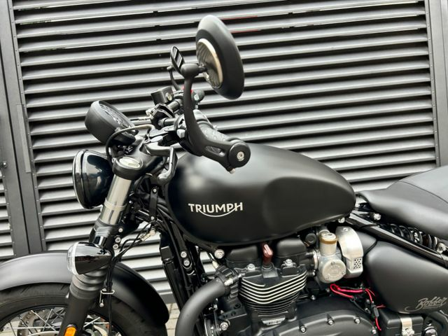 Hauptbild bild 18 TRIUMPH T120 Bonneville Bobber Black nur 1671 km