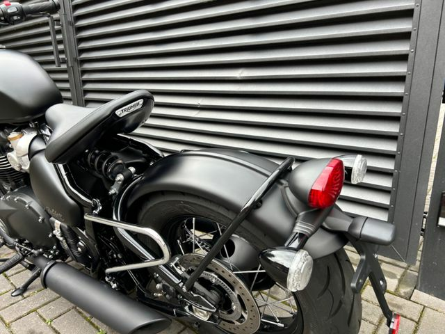 Hauptbild bild 37 TRIUMPH T120 Bonneville Bobber Black nur 1671 km