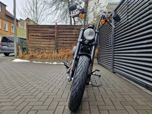 Repose-Pieds Arrière Noir-Rouge 77 Mm Pour Harley Davidson XL 1200 CX Roadster