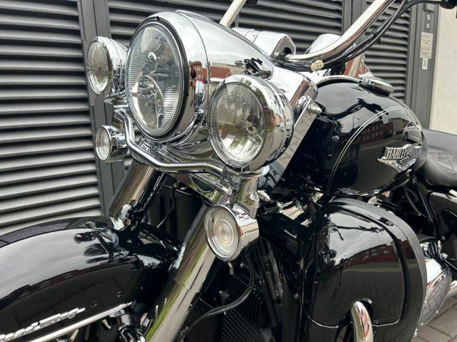 Hauptbild bild 24 HARLEY DAVIDSON Road King 107 | Jekill & Hyde