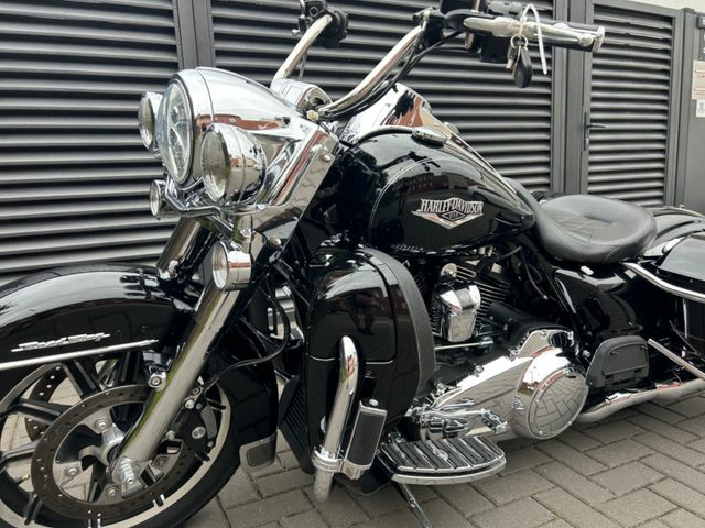 Hauptbild bild 27 HARLEY DAVIDSON Road King 107 | Jekill & Hyde