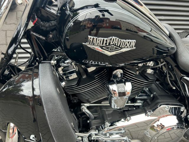 Hauptbild bild 20 HARLEY DAVIDSON Road King 107 | Jekill & Hyde
