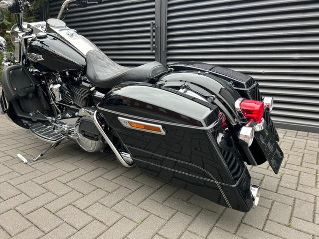 Hauptbild bild 18 HARLEY DAVIDSON Road King 107 | Jekill & Hyde