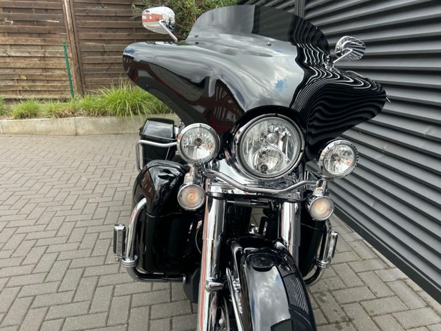 Hauptbild bild 10 HARLEY DAVIDSON Road King 107 | Jekill & Hyde